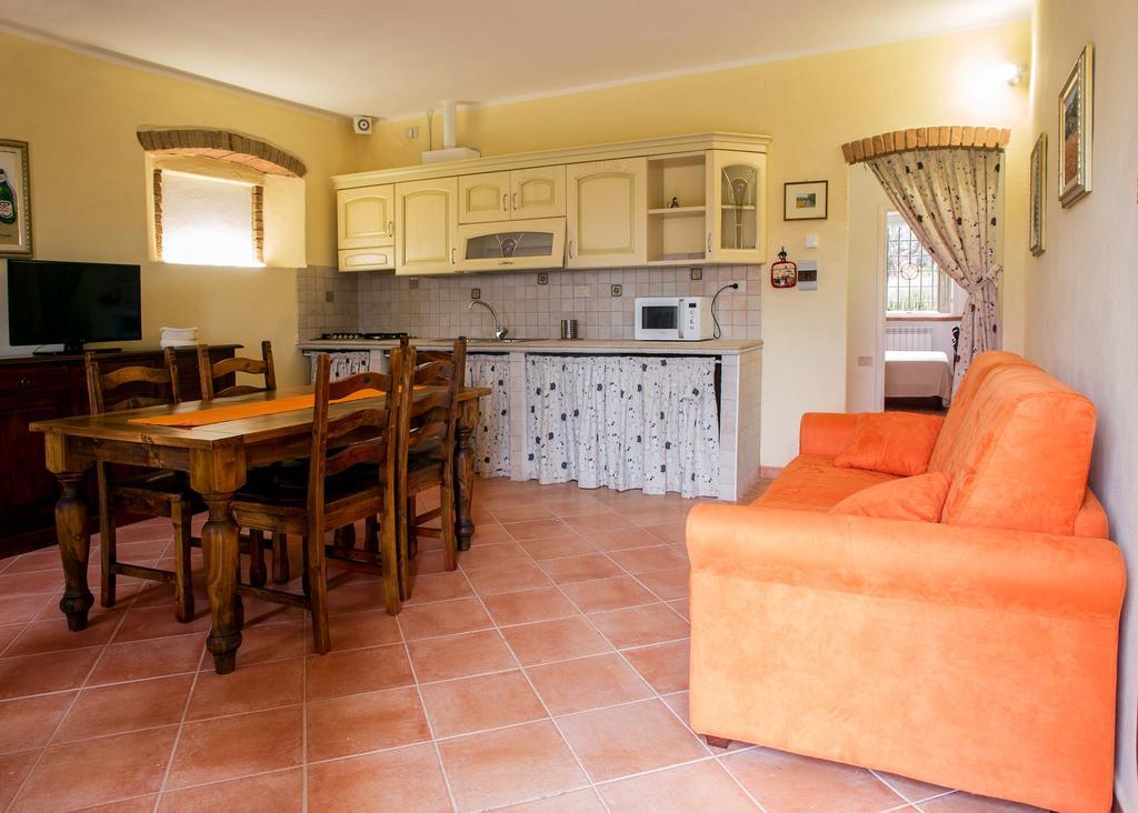 Agriturismo Podere Valdo ガヴォッラーノ エクステリア 写真